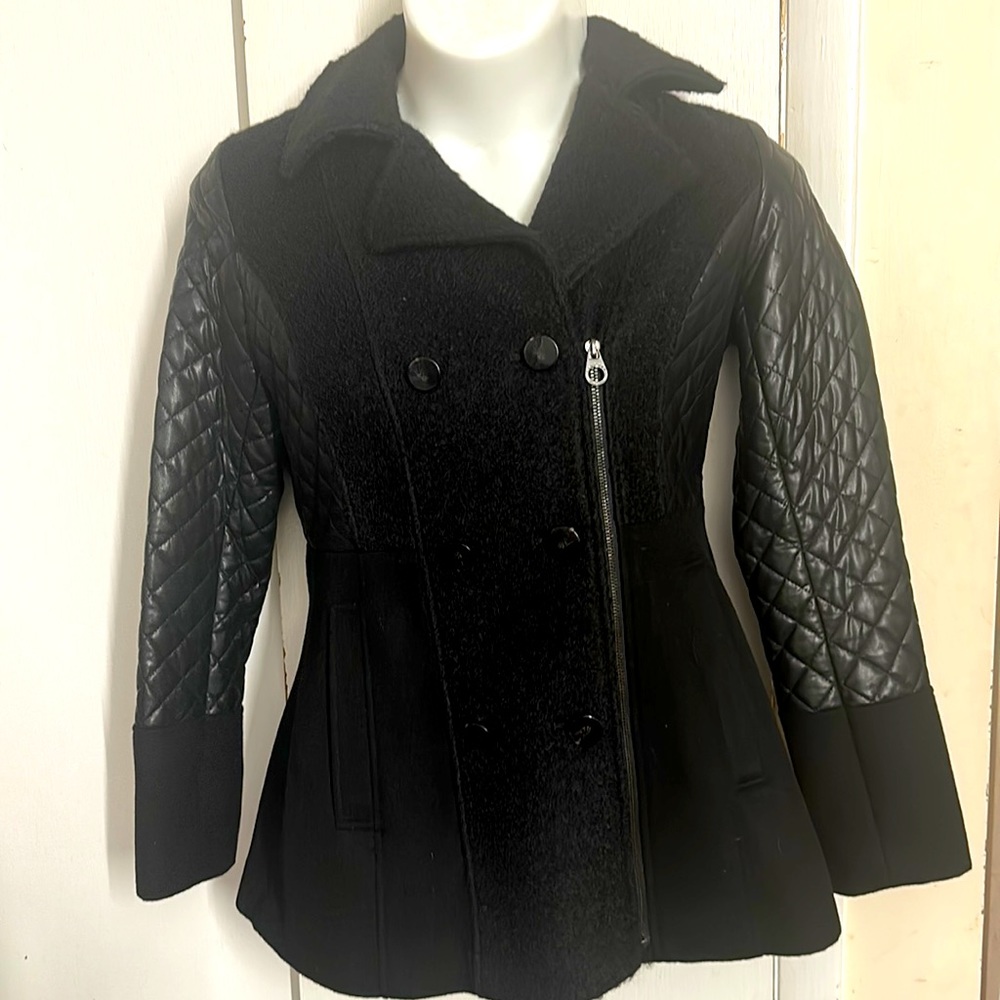 Black Laundry by Shelli Segal Wool blend w/ faux leather sleeves